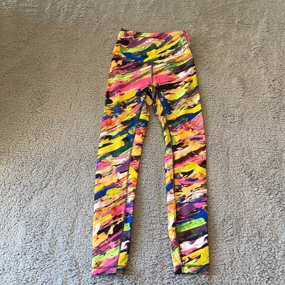 Lululemon Wunder Train High-Rise Tight 25"
Catalyst Multi size 4